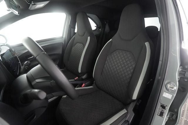 Usata Toyota Aygo X Trend 72 CV (52 kW) 2025 Nero SUV