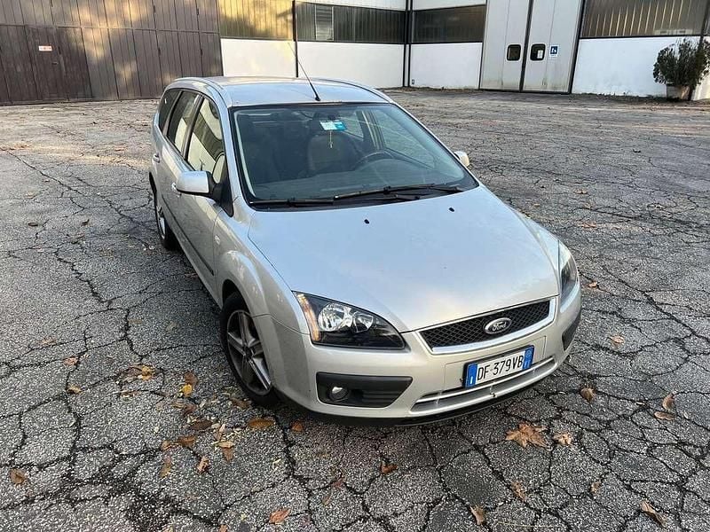 Occasion Ford Focus Style 90 ch (66 kW) 2007 Argent Break