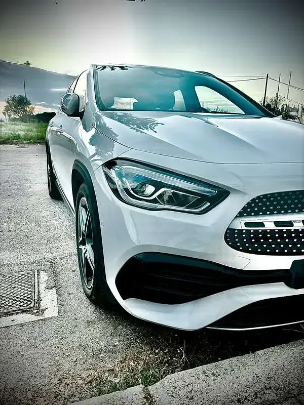 Usata Mercedes GLA200 Premium 150 CV (110 kW) 2021 SUV