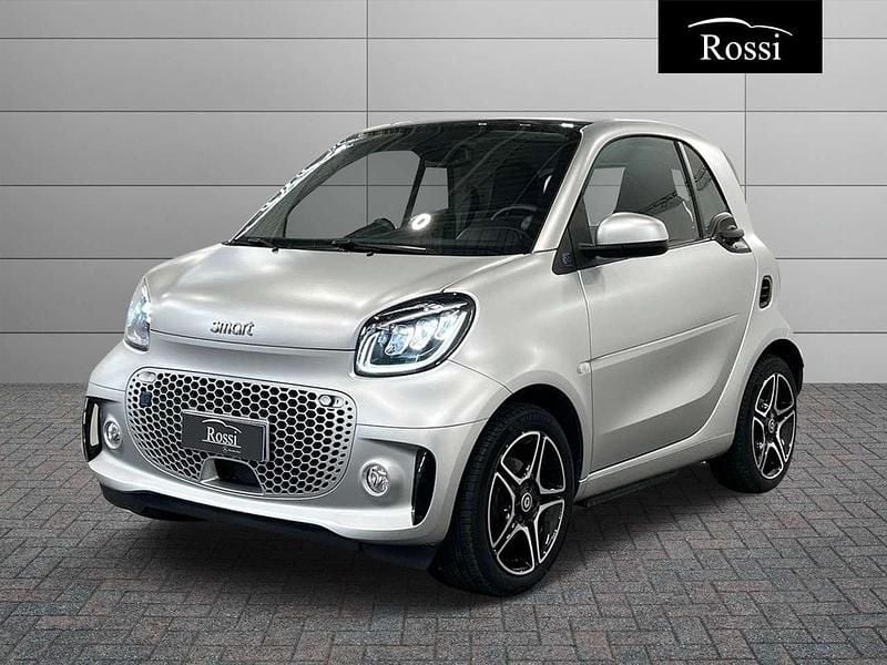 Usata Smart ForTwo Electric Drive 41 kW (56 CV) 2022 Bodypanel in cool silver metal Coupé