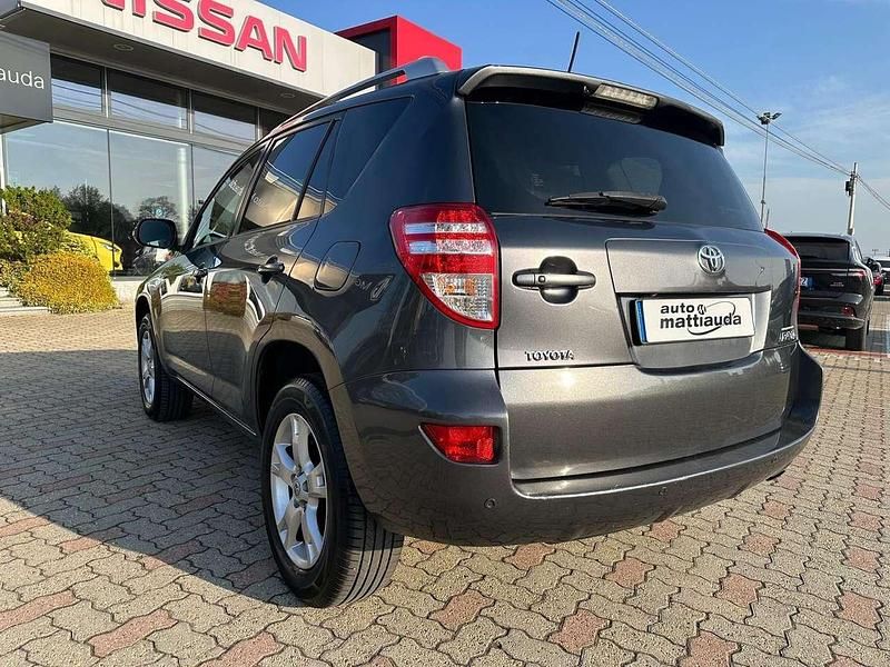 Usata Toyota RAV4 Sol 150 CV (110 kW) 2009 Grigio scuro SUV