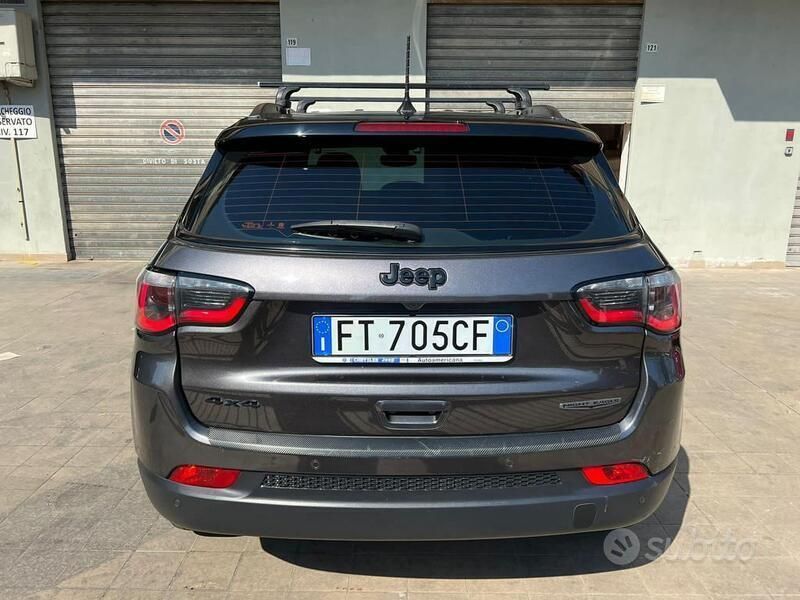 Usata Jeep Compass Night Eagle 140 CV (102 kW) 2018 Grigio SUV