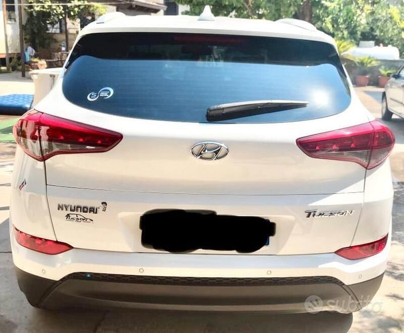 Usata Hyundai Tucson Comfort 115 CV (84 kW) 2017 Bianco SUV