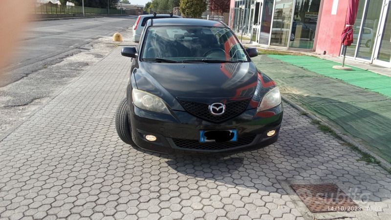 Nero Usata 2006 Mazda 3 Active Tre volumi | 2500 € - Immagine 1/4
