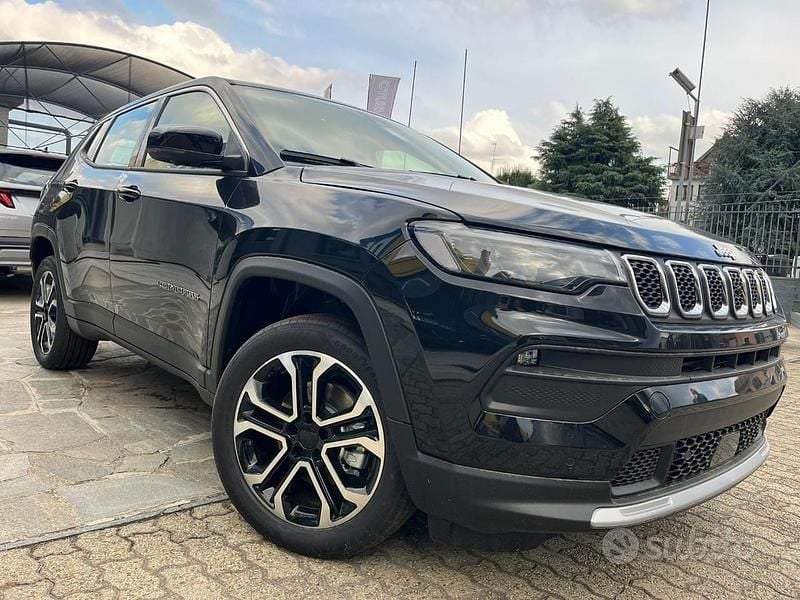 Nuova Jeep Compass Altitude 131 CV (96 kW) 2025 Nero SUV
