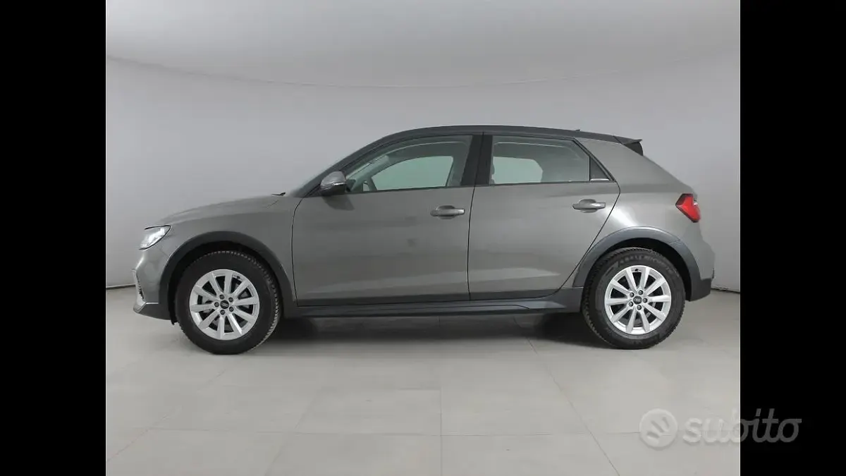 Usata Audi A1 Design 110 CV (80 kW) 2024 Grigio SUV
