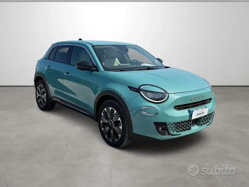 Usata Fiat 600 La Prima 101 CV (74 kW) 2025 Blu SUV