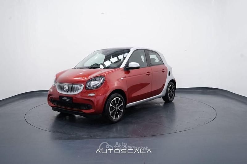 Usata Smart ForFour Passion 71 CV (52 kW) 2015 Red passion (vern. perlata ex Utilitaria