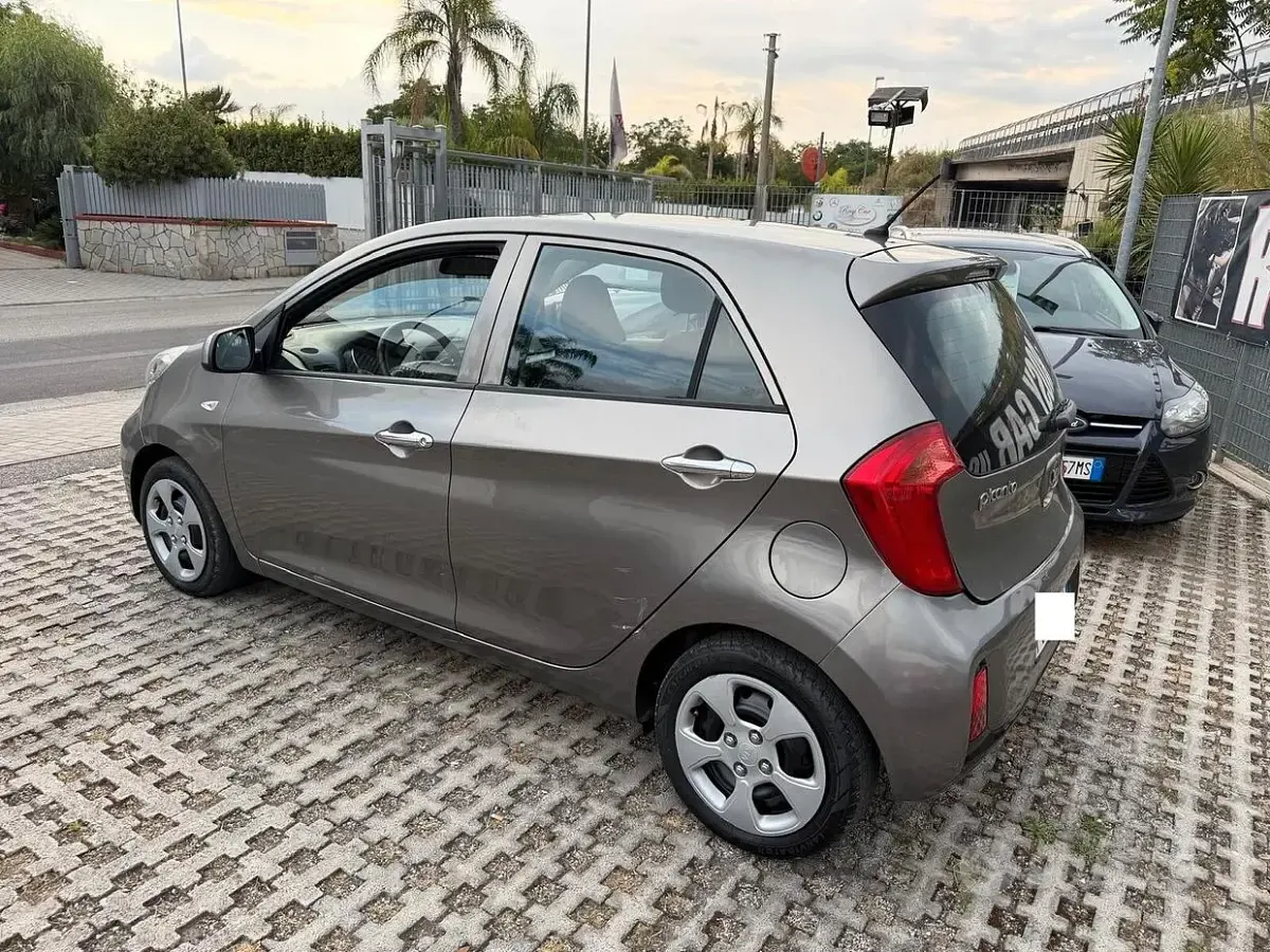 Usata Kia Picanto 67 CV (49 kW) 2016 Marrone Utilitaria
