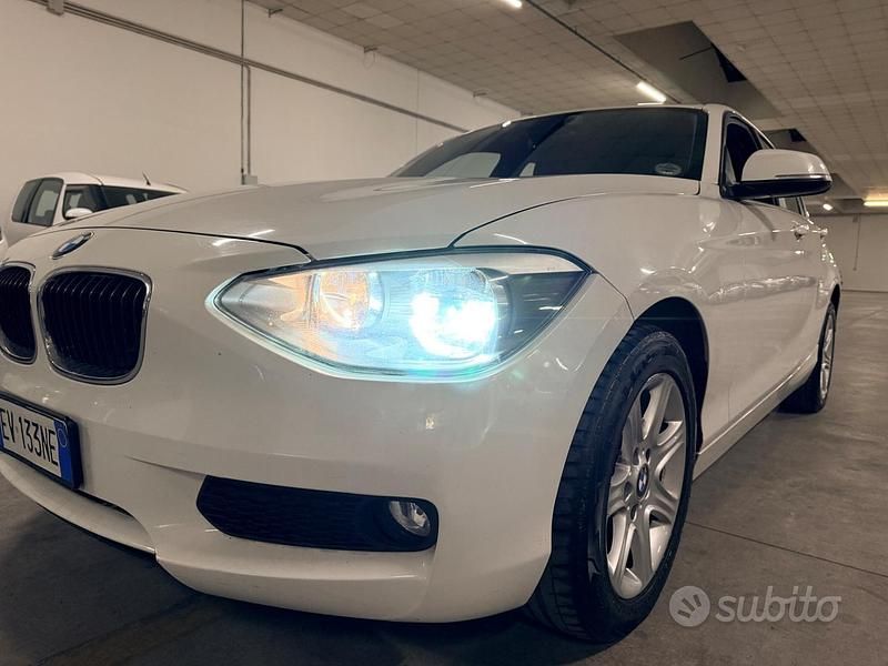 Usata BMW 114 Sport Line 95 CV (69 kW) 2014 Bianco Utilitaria