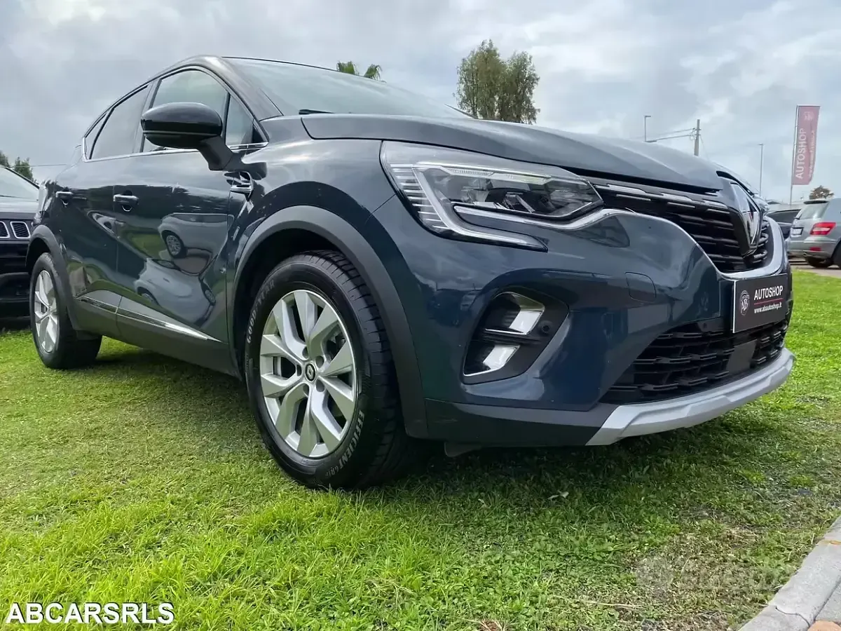 Usata Renault Captur Intens 102 CV (75 kW) 2021 Grigio SUV