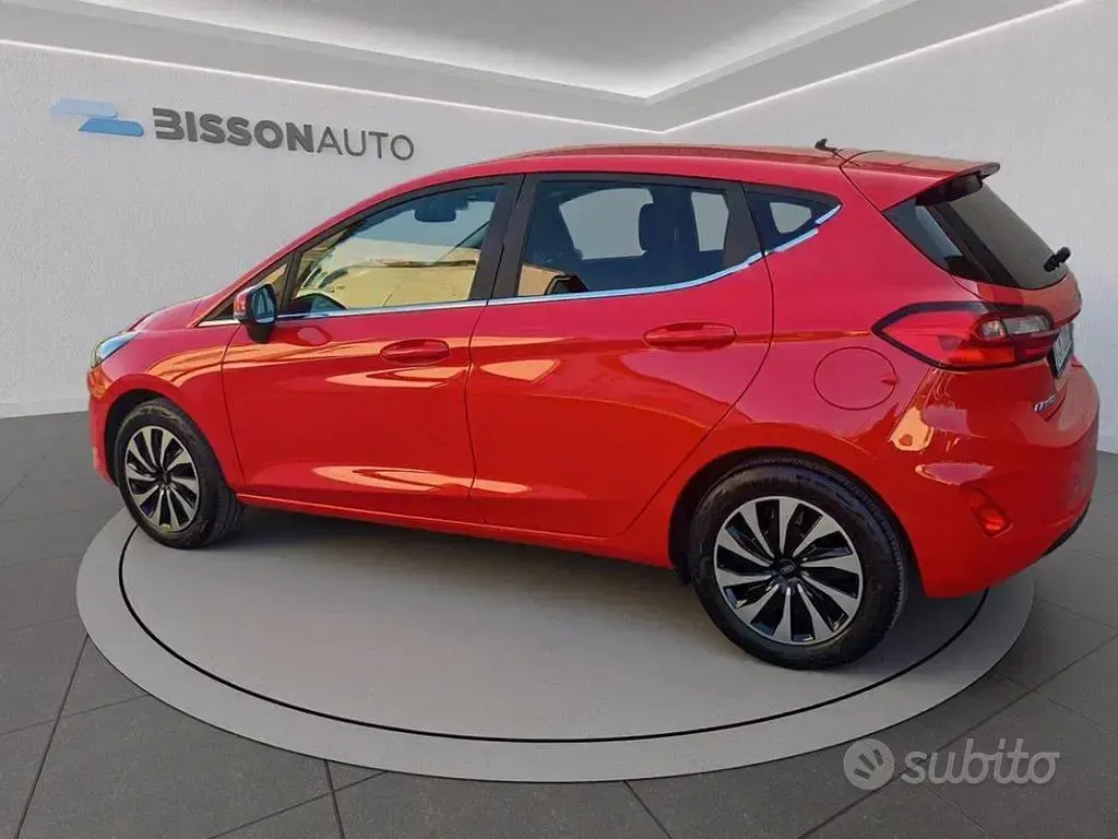 Usata Ford Fiesta Titanium 75 CV (55 kW) 2023 Rosso Utilitaria