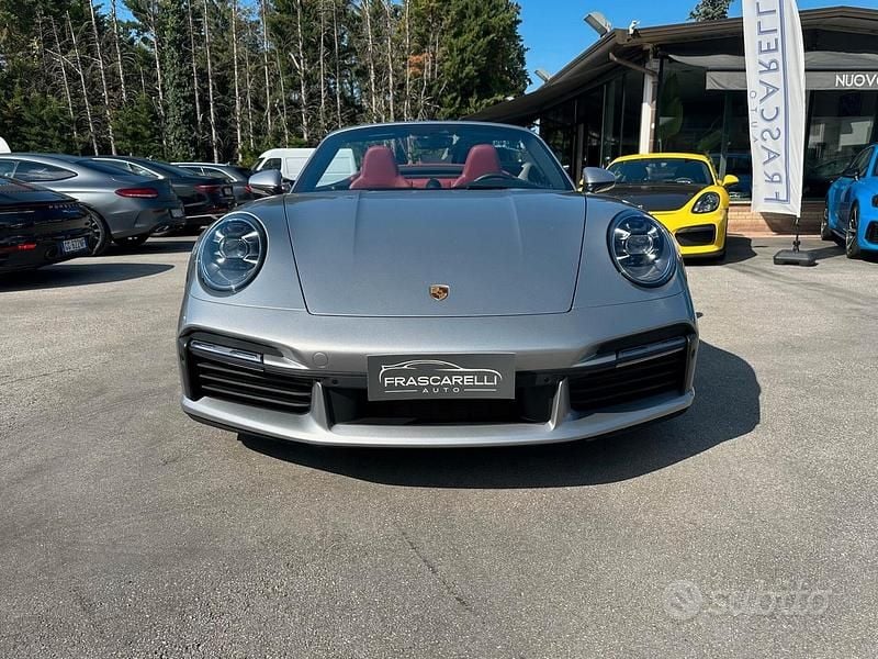 Usata Porsche 911 Turbo S Cabriolet 650 CV (478 kW) 2022 Grigio Cabrio
