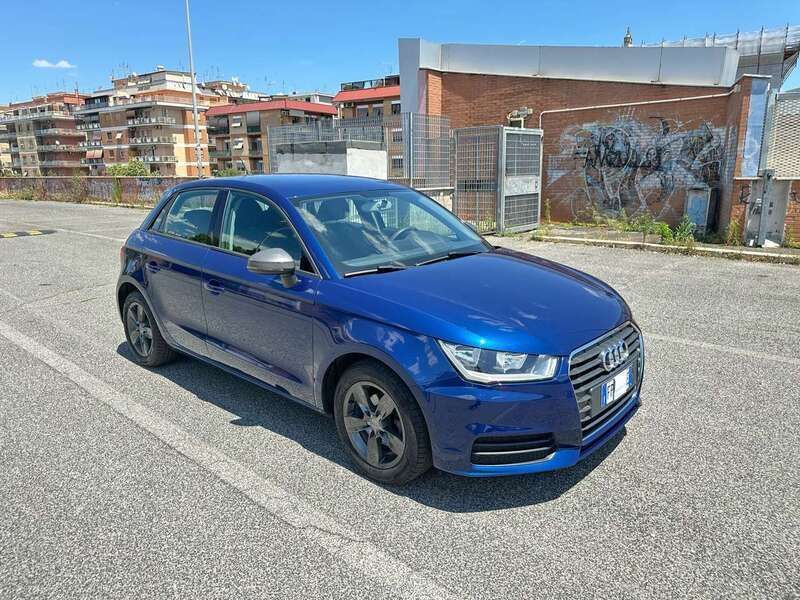 Usata Audi A1 Sportback Ambiente 95 CV (69 kW) 2018 Blu/azzurro Utilitaria