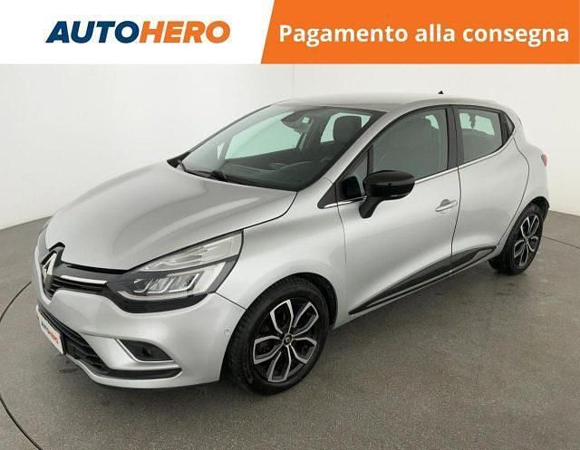 Argento Usata 2019 Renault Clio IV Zen Tre volumi | 10.599 € (Buon prezzo) - Immagine 1/2