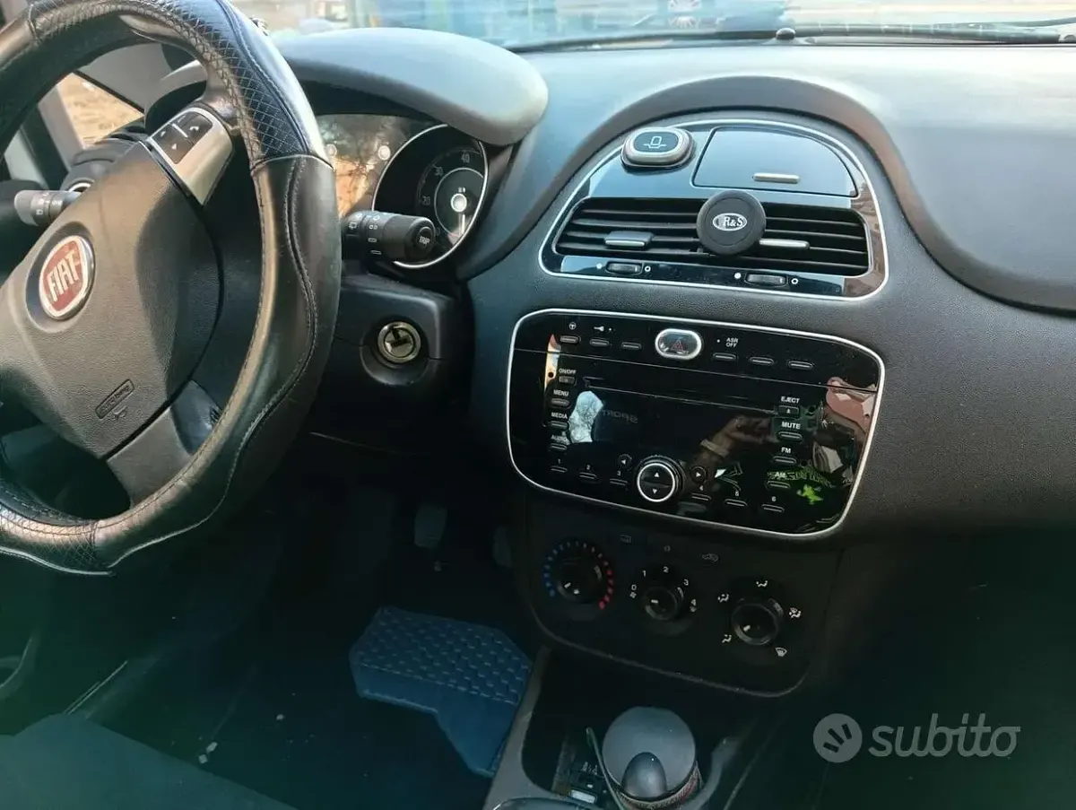 Usata Fiat Grande Punto 75 CV (55 kW) 2013 Bianco Utilitaria