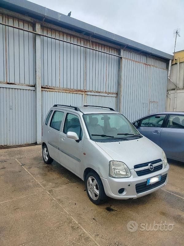 Usata Opel Agila 2003 Grigio Monovolume