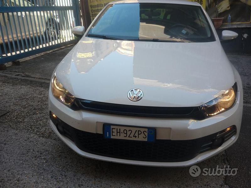 Usata VW Scirocco 140 CV (102 kW) 2011 Bianco Coupé