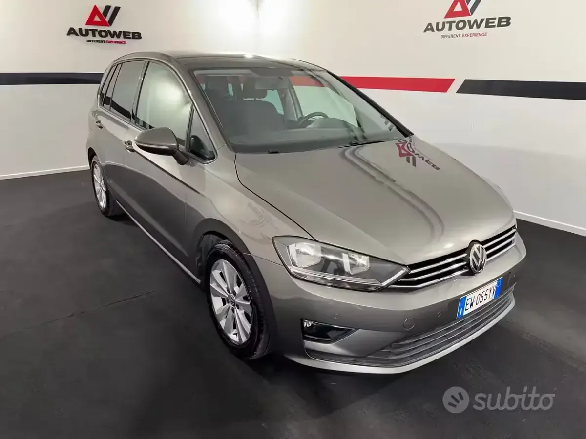 Usata VW Golf Sportsvan Trendline 90 CV (66 kW) 2014 Grigio Monovolume