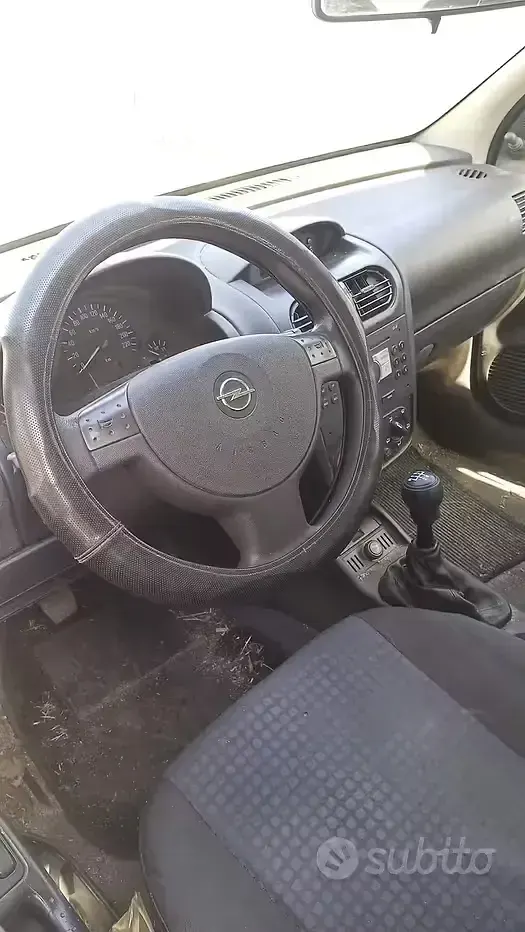 Usata Opel Corsa 80 CV (58 kW) 2006 Grigio Utilitaria