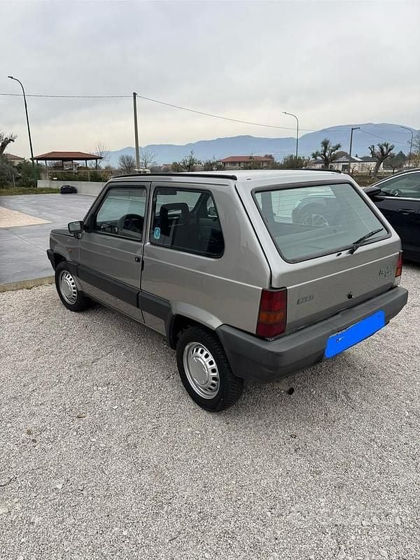 Usata Fiat Panda 45 CV (33 kW) 1991 Grigio Berlina