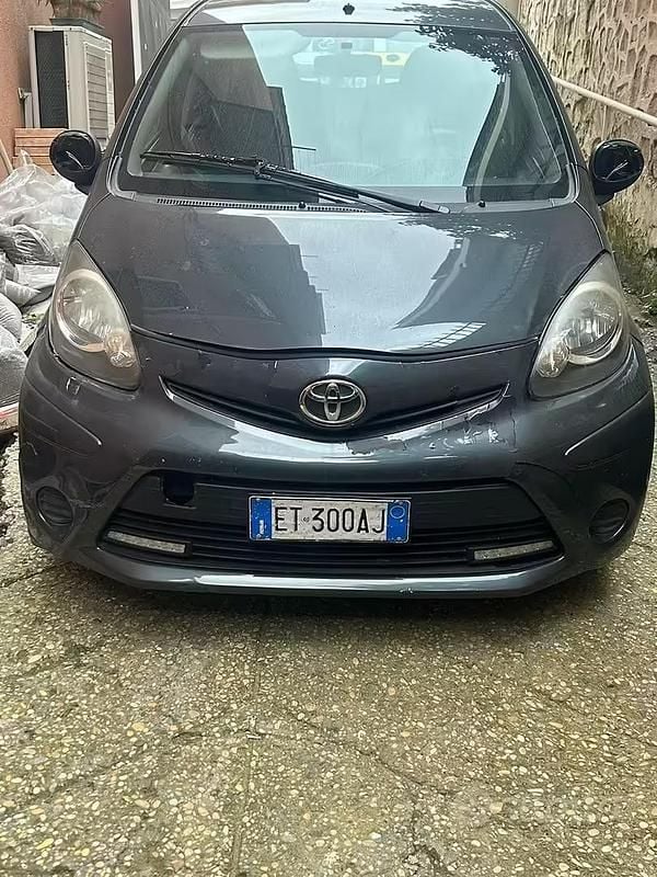 Usata Toyota Aygo 68 CV (50 kW) 2013 Utilitaria