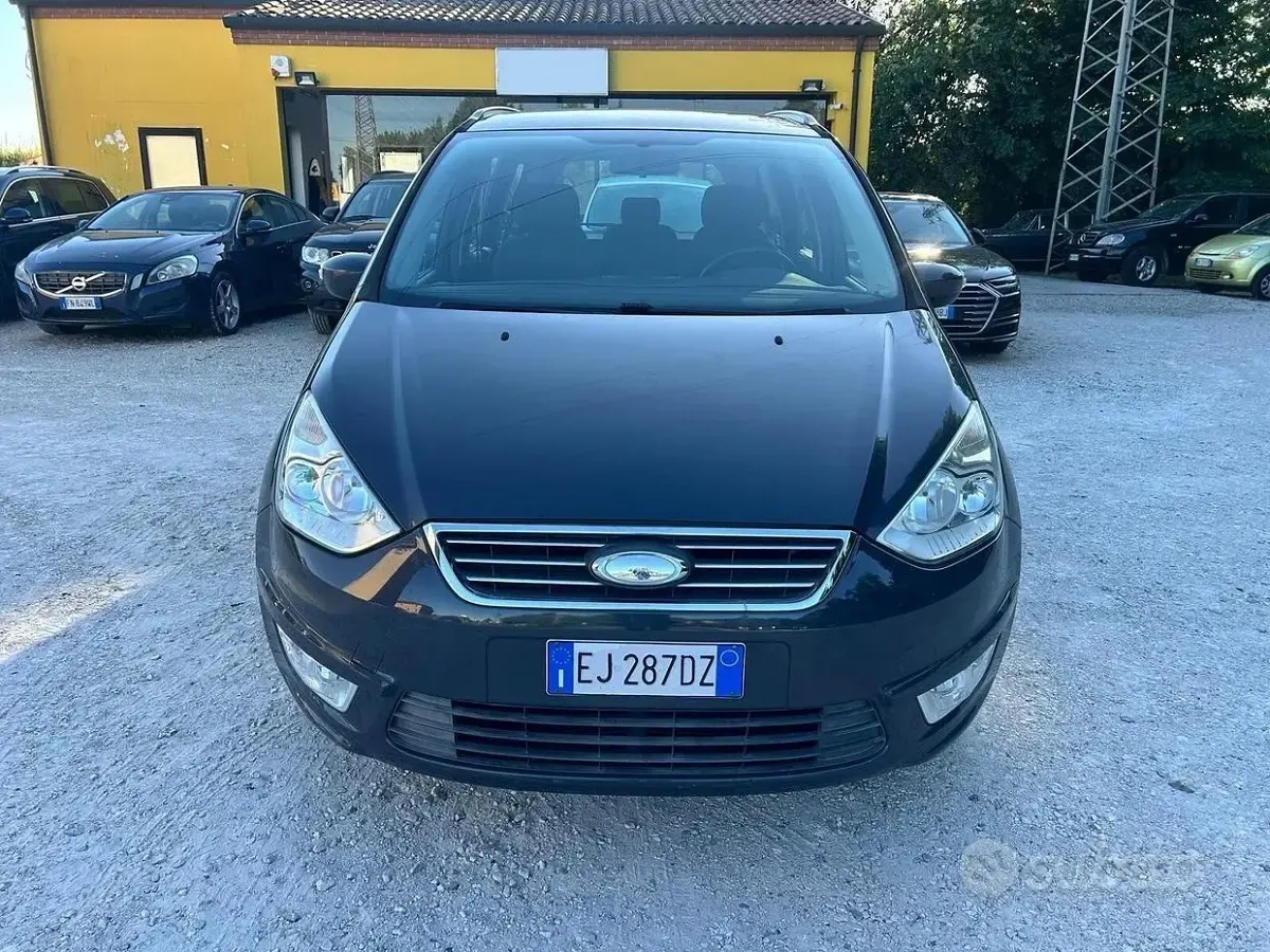 Usata Ford Galaxy 163 CV (119 kW) 2011 Grigio Monovolume