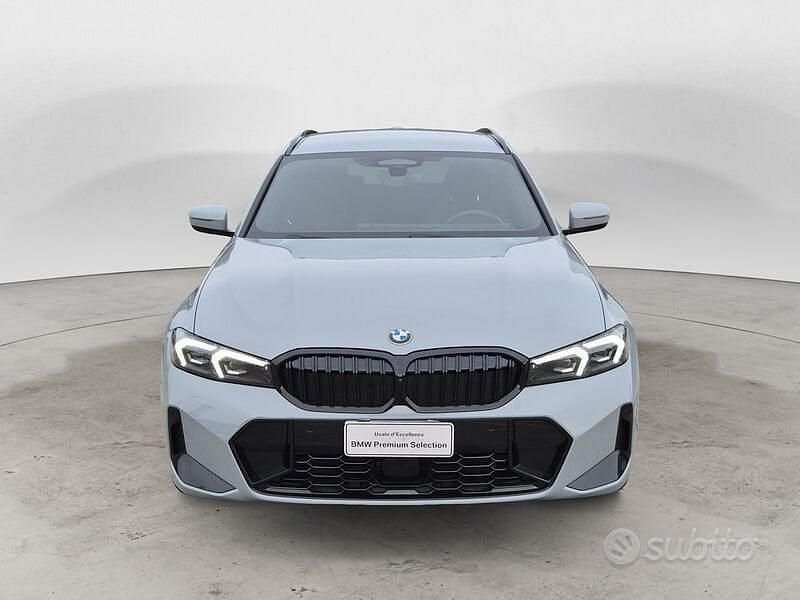 Usata BMW 320e 2025 Grigio Station wagon