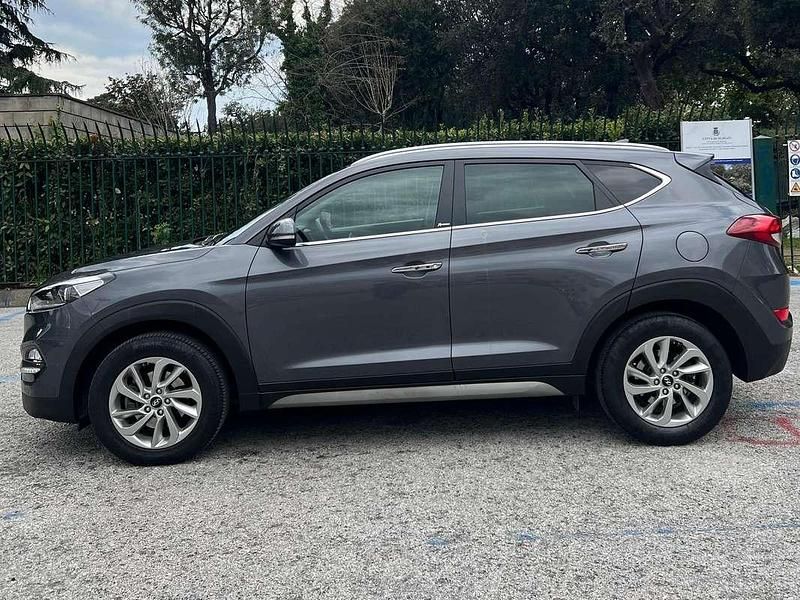 Usata Hyundai Tucson Xpossible 116 CV (85 kW) 2017 Grigio SUV