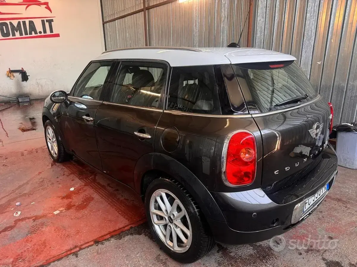 Usata Mini Cooper D Countryman 111 CV (81 kW) 2017 Nero SUV