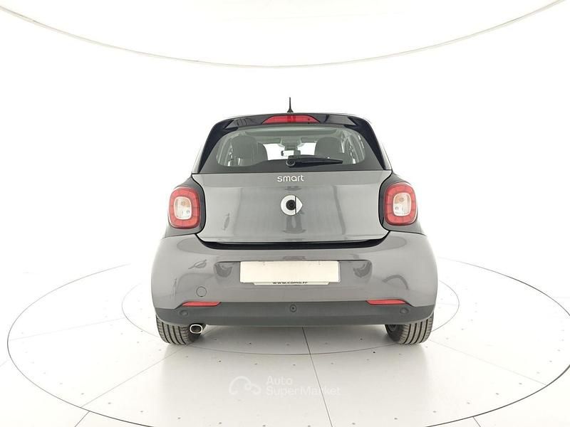 Usata Smart ForFour Prime 90 CV (66 kW) 2018 Gray Utilitaria
