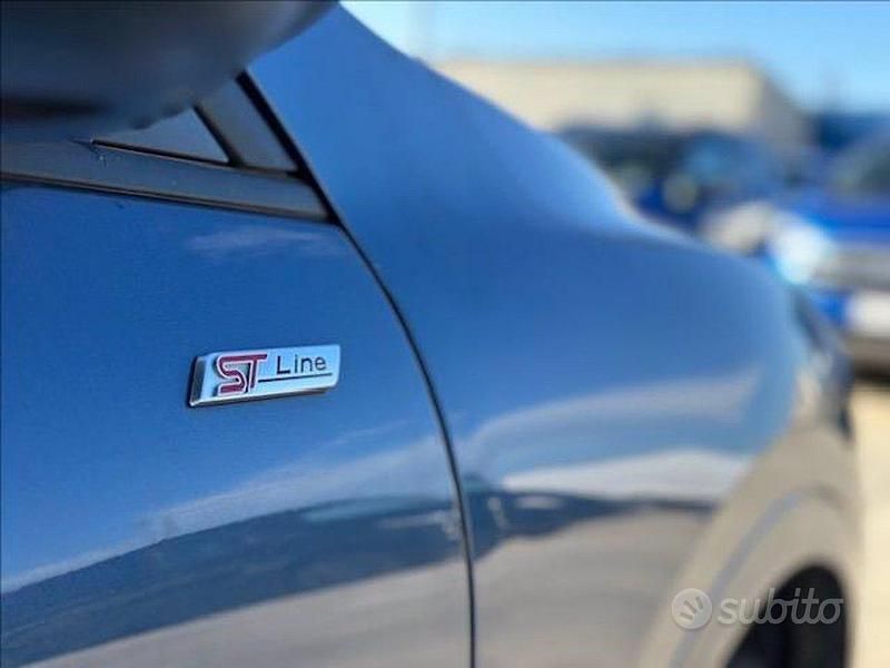 Usata Ford Kuga ST-Line 225 CV (165 kW) 2021 Blu SUV