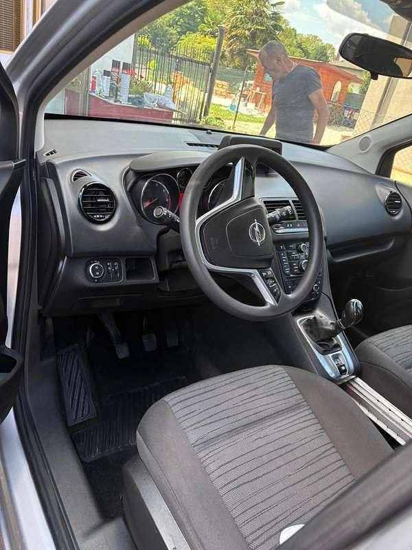 Usado Opel Meriva Design Edition 136 CV (100 kW) 2016 Monovolumen