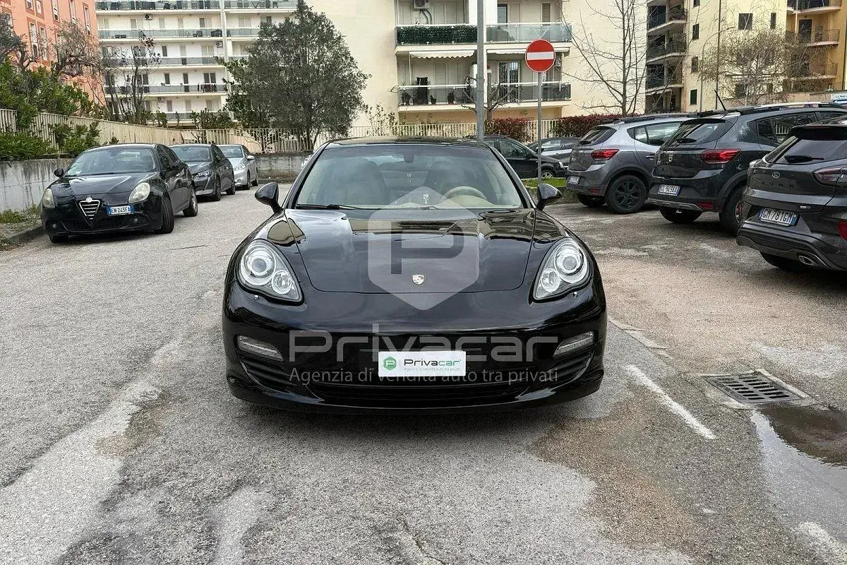 Usata Porsche Panamera Diesel 250 CV (183 kW) 2011 Nero Utilitaria
