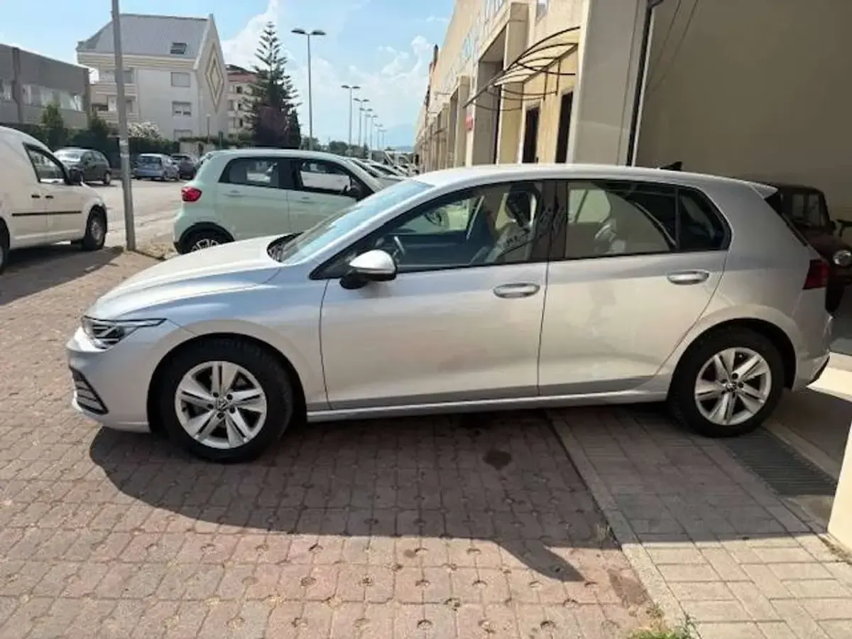 Usata VW Golf VIII GTD 116 CV (85 kW) 2023 Argento Berlina