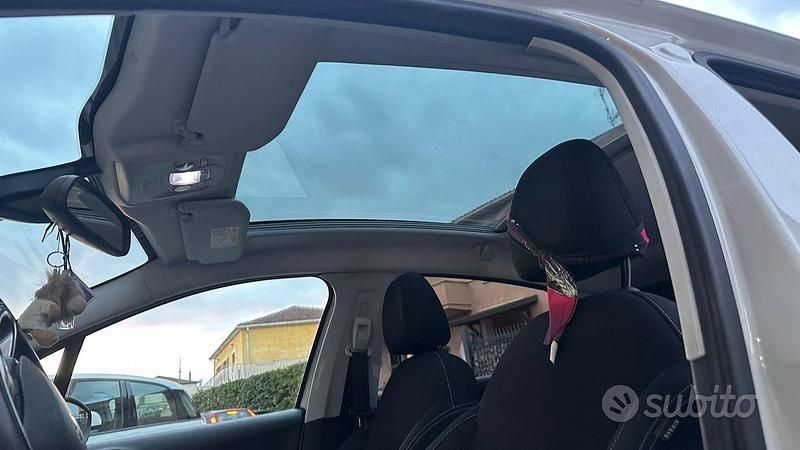 Usata Peugeot 208 2016 Bianco Utilitaria