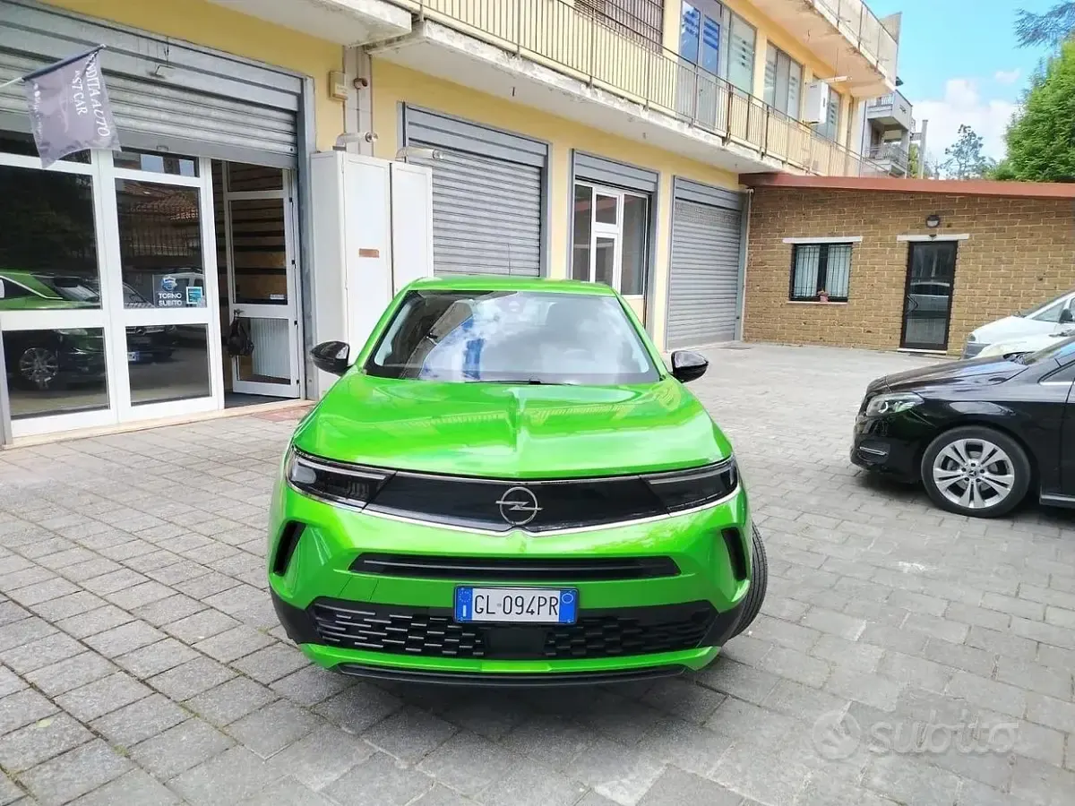 Usata Opel Mokka Edition 101 CV (74 kW) 2022 Verde SUV