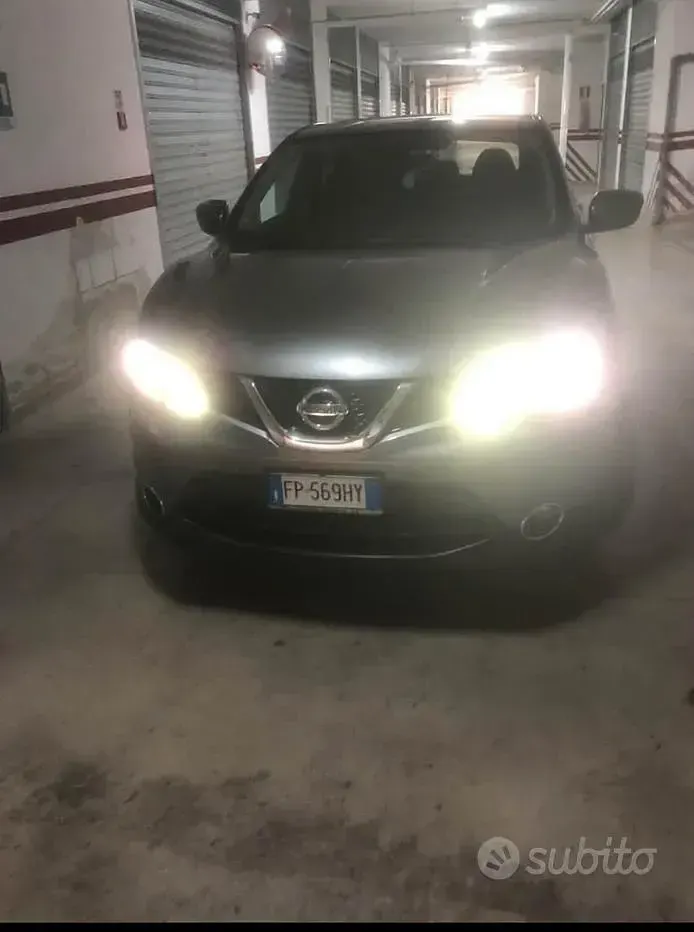 Usata Nissan Qashqai 110 CV (80 kW) 2017 Grigio SUV