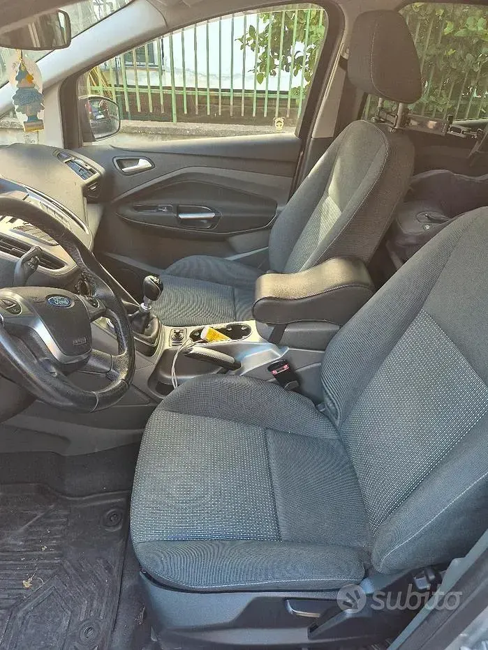 Usata Ford C-MAX 115 CV (84 kW) 2011 Monovolume