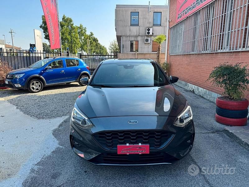 Usata Ford Focus ST-Line 125 CV (91 kW) 2021 Grigio Berlina