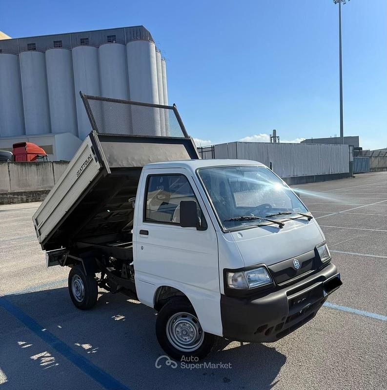 Usata Piaggio Porter 65 CV (47 kW) 2008 Bianco Utilitaria