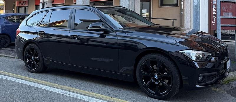 Usata BMW 318 Comfort Edition 150 CV (110 kW) 2016 Station wagon