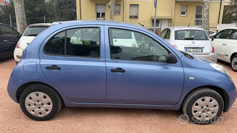 Usata Nissan Micra Visia 80 CV (58 kW) 2005 Blu Berlina