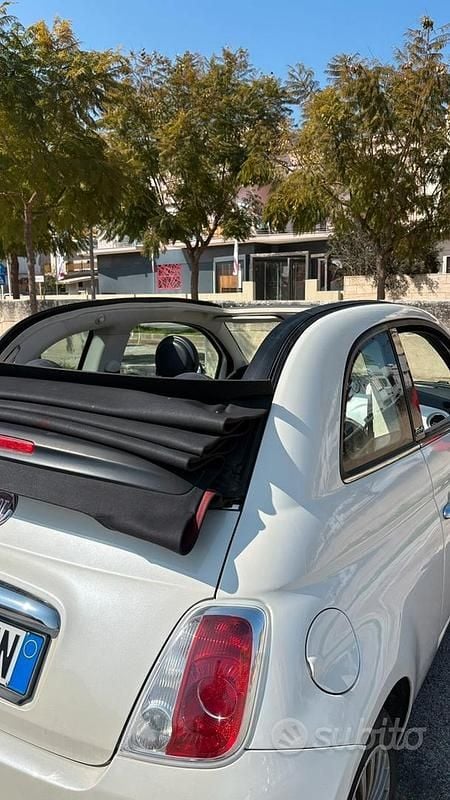 Usata Fiat 500 75 CV (55 kW) 2014 Bianco Cabrio