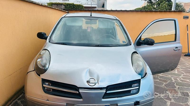 Usata Nissan Micra 2005 Grigio Berlina