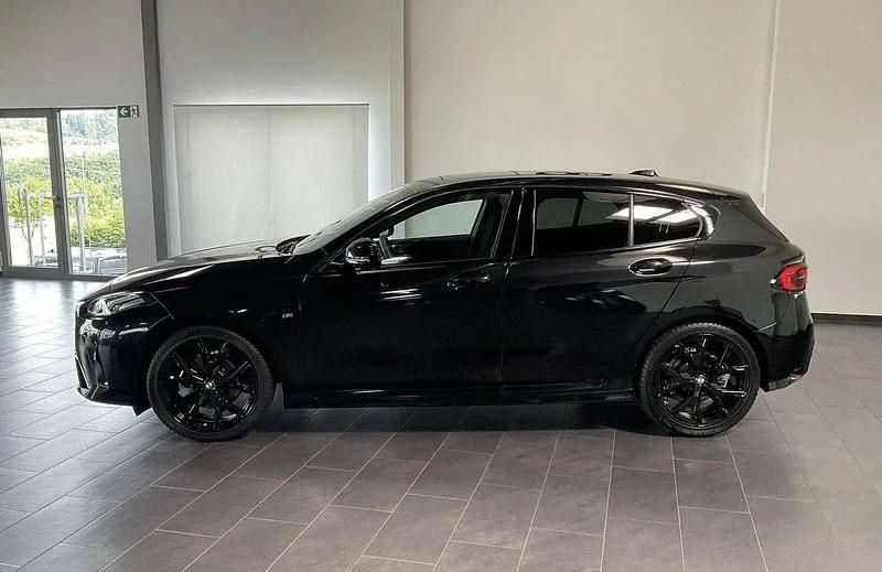 Usata BMW 120 M Sport 170 CV (125 kW) 2024 Il nero di zaffiro Utilitaria