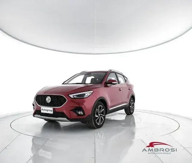 Usata MG ZS Luxury 106 CV (77 kW) 2024 Rosso SUV