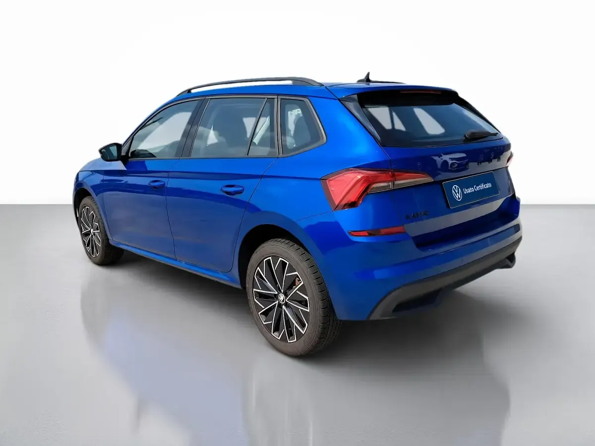 Usata Skoda Kamiq Style 110 CV (80 kW) 2023 Blu race metallizzato SUV