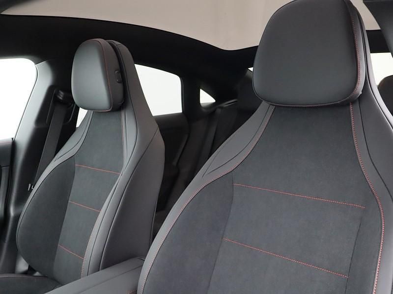 Nuova Mercedes CLA200 Advanced Plus 163 CV (119 kW) 2026 Argento Berlina