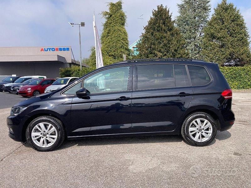 Usata VW Touran Business 150 CV (110 kW) 2021 Nero Monovolume